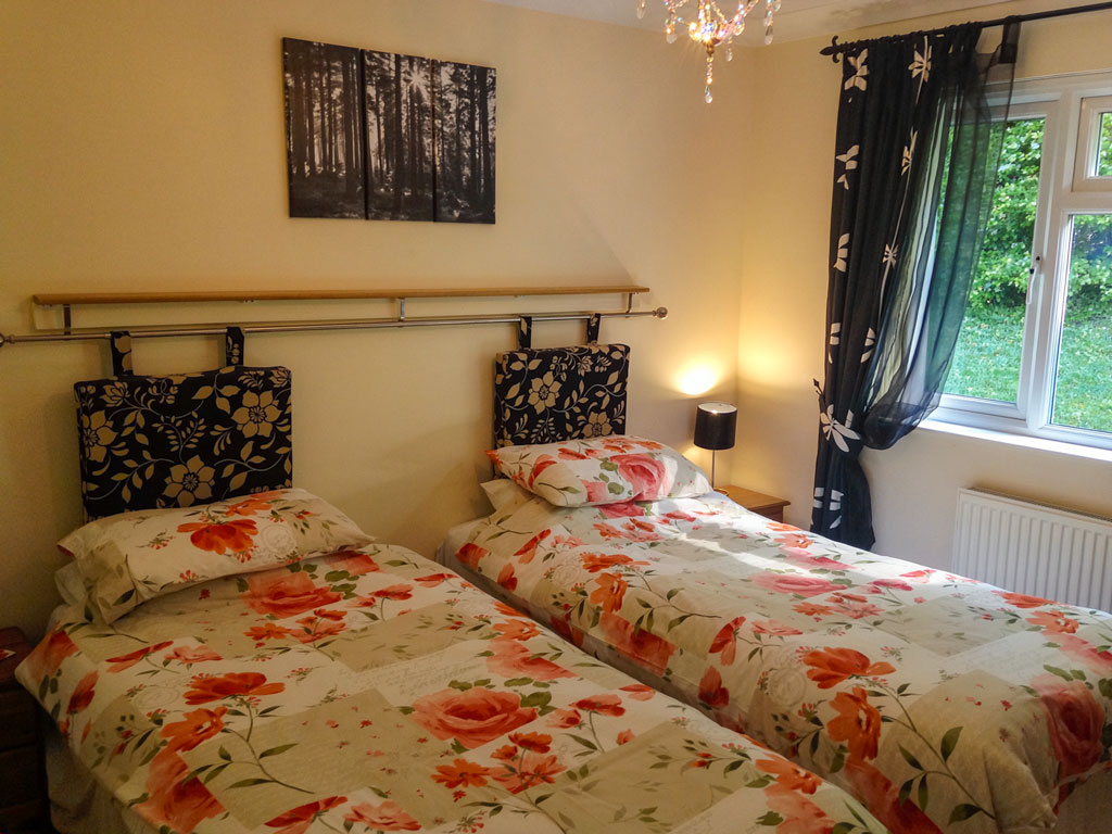 Twin bedroom with two beds